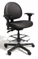 21D018 Intensive Task Chair w/Arms, Mid-Ht, Black