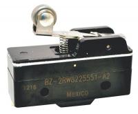 24A076 Lg Basic Swch, 15A, SPDT, Shrt Roller Lever