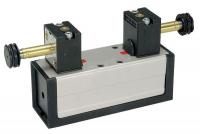 3FFX8 Solenoid Air Valve, 4-Way, 3-Pos, Plug In