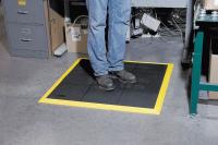 3TTT6 MAT 40 IN X 40 IN BLACK NITRILE