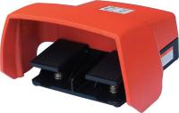 6GPE3 Two Pdl Hvy Duty Foot Switch, Mmntry Actn