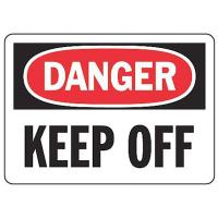 8DPE1 Danger Sign, 7 x 10In, R and BK/WHT, PLSTC